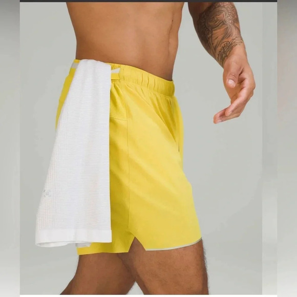 Lululemon Surge Lined Short 6"
Soleil - Picture 2 of 5